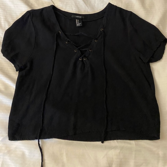 Forever 21 Tops - FOREVER 21 Black Crop Top w/ lace up detailing